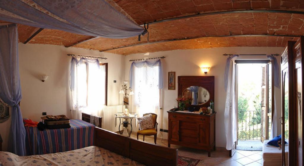 Bed and Breakfast Il Grappolo Mongardino Номер фото